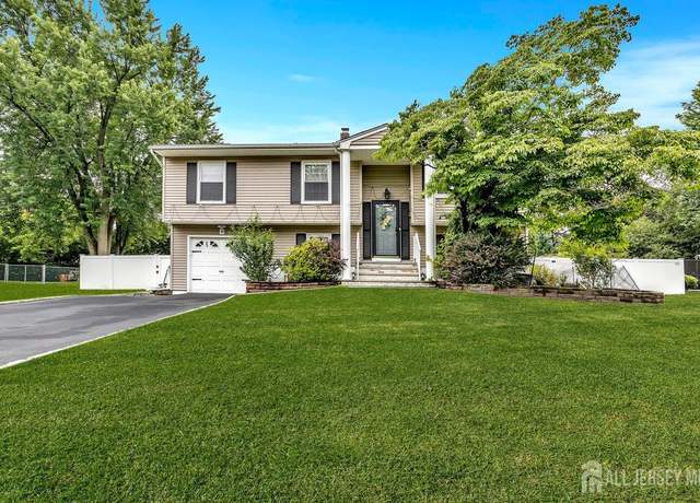 Property at 10 Musket Way, Piscataway, NJ 08854, 5 beds, 3 baths