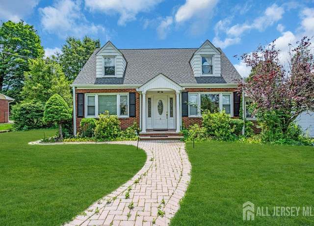 Property at 6 Carpender Rd, New Brunswick, NJ 08901, 3 beds, 1.5 baths