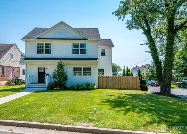 Property at 247 Hoover Ave, Edison, NJ 08837, 3 beds, 3.5 baths