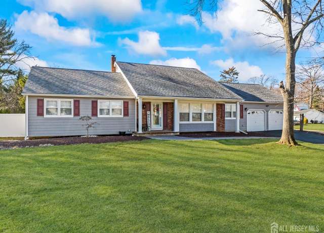 Property at 4 Whitman Rd, Morganville, NJ 07751, 5 beds, 3 baths