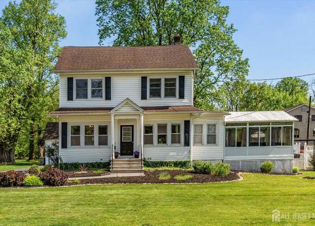 Property at 229 Greenbrook Rd, Green Brook, NJ 08812, 3 beds, 1.5 baths