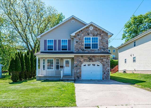 Property at 230 S 10th Ave S, Highland Park, NJ 08904, 4 beds, 2.5 baths
