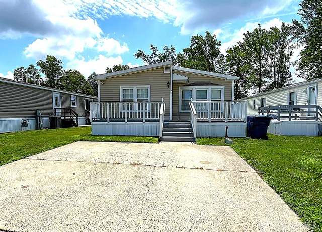 Property at 71 Dickens Rd, North Brunswick, NJ 08902, 3 beds, 2 baths