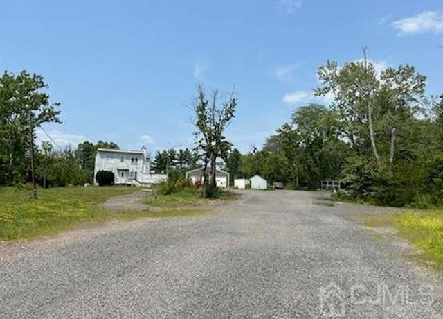 Property at 474 Rt 22 Hwy, Readington, NJ 08889, 3 beds, 2 baths