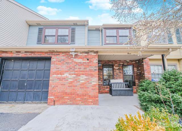 Property at 4 Stone Ct, East Brunswick, NJ 08816, 4 beds, 2.5 baths