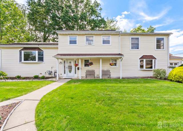 Property at 15 Creighton Cir, Old Bridge, NJ 08857, 6 beds, 3 baths