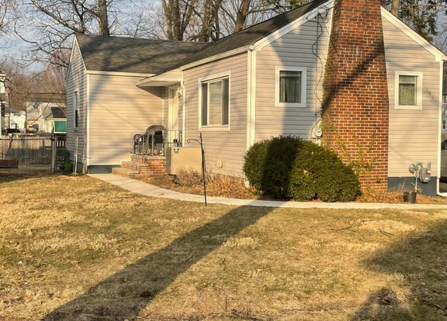 Property at 131 Berkeley Ter, Plainfield, NJ 07062, 3 beds, 1 bath