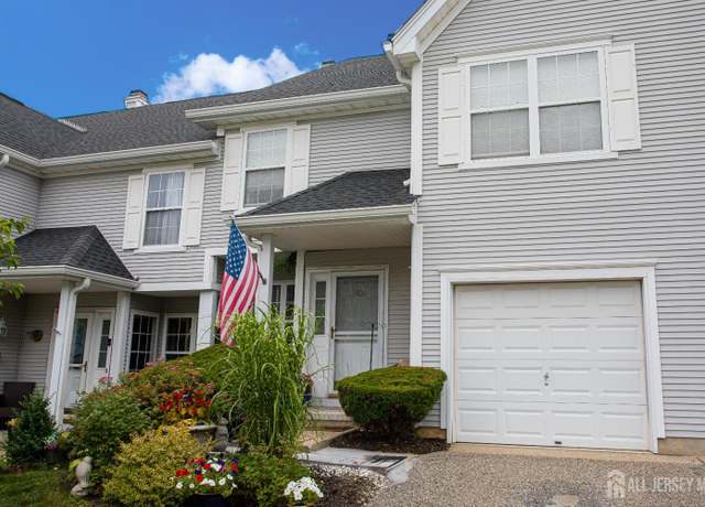 Property at 3806 Galloping Hill Ln, Toms River, NJ 08755, 3 beds, 2.5 baths