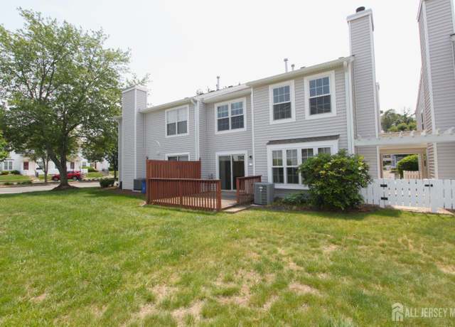 Property at 79 Almond Dr, Franklin, NJ 08873, 2 beds, 1.5 baths