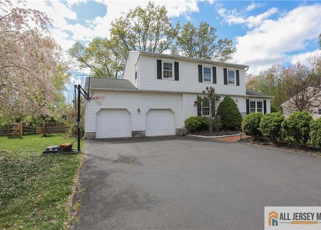 Property at 406 Covert Ct, Hillsborough, NJ 08844, 3 beds, 1.5 baths