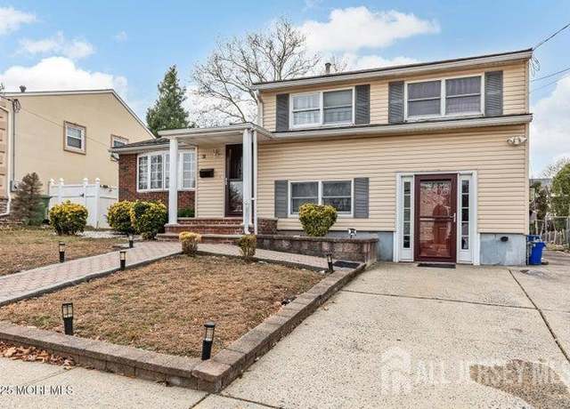 Property at 31 Florence Dr, Sayreville, NJ 08859, 4 beds, 2 baths