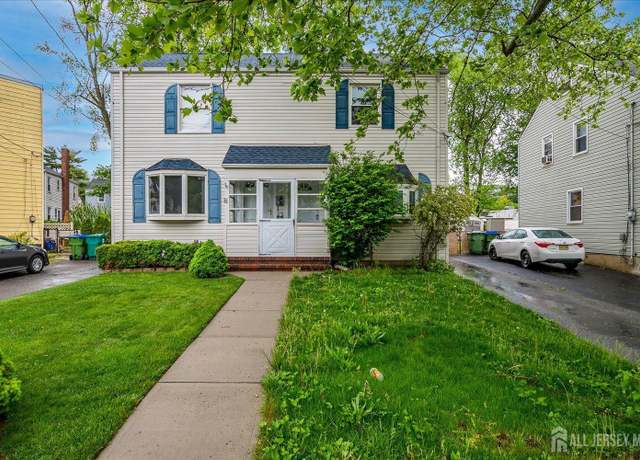 Property at 8 Macarthur Dr, Edison, NJ 08837, 2 beds, 1 bath
