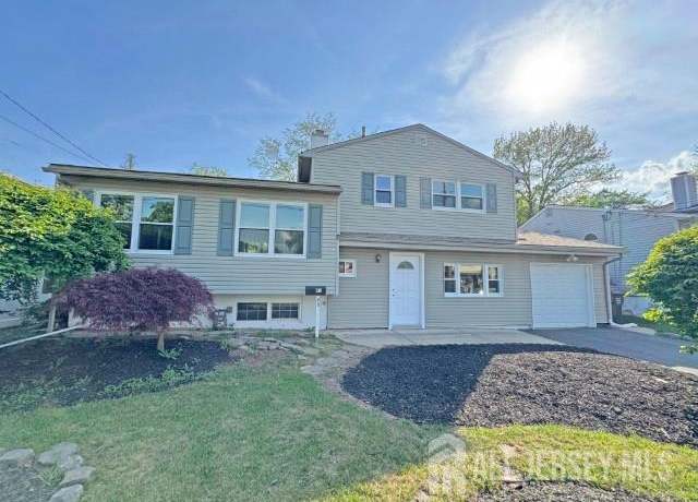 Property at 43 Overbrook Dr, Colonia, NJ 07067, 4 beds, 1.5 baths