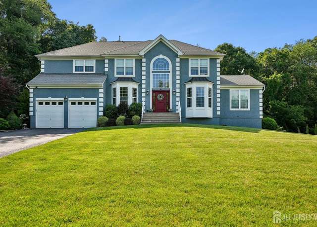 Property at 4 Emily Rd, Manalapan, NJ 07726, 4 beds, 2.5 baths