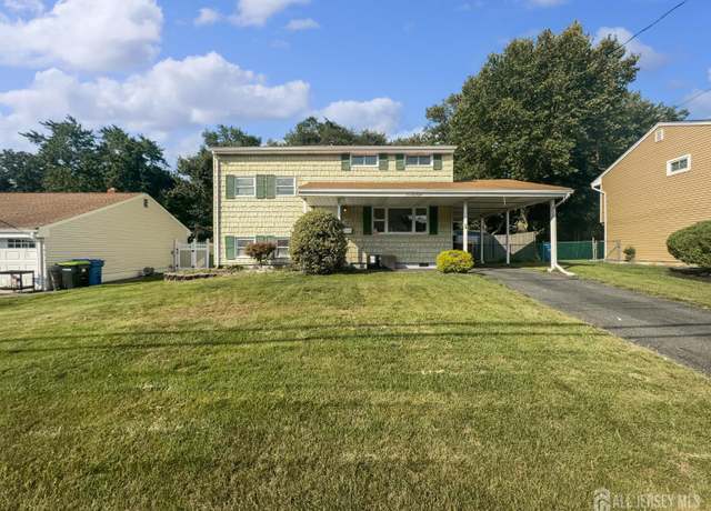 Property at 78 Washington Ave, South Amboy, NJ 08879, 4 beds, 2.5 baths