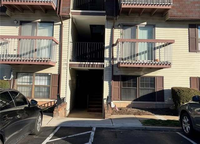 Property at 1210 Wallace St #1210, Edison, NJ 08817, 2 beds, 1 bath