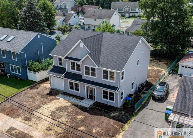 Property at 125 Idlewild Rd, Edison, NJ 08817, 5 beds, 4 baths