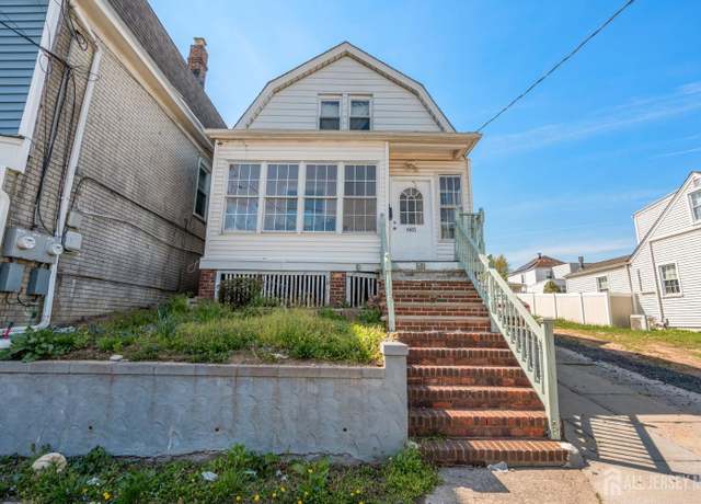 Property at 685 Raritan Ave, Perth Amboy, NJ 08861, 3 beds, 2 baths