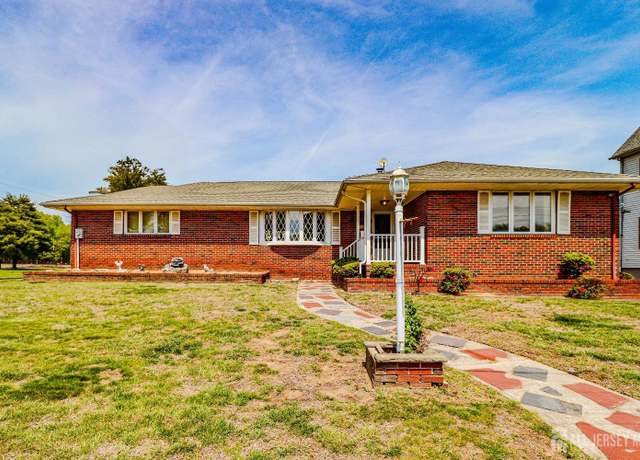 Property at 7 E 2nd St E, Port Reading, NJ 07064, 3 beds, 2 baths