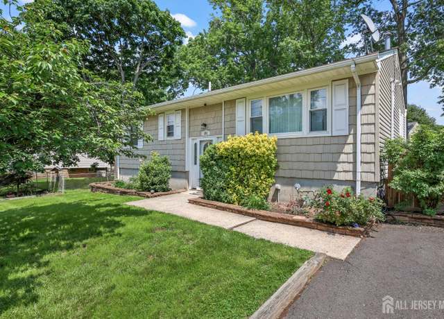 Property at 282 Crystal Ave, Avenel, NJ 07001, 3 beds, 2 baths
