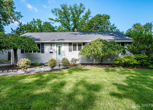 Property at 74 Hazelwood Ave, Metuchen, NJ 08840, 3 beds, 1 bath