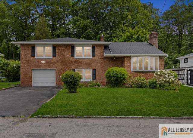 Property at 11 Amendola Dr, Netcong, NJ 07857, 4 beds, 2 baths