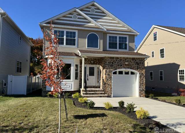 Property at 310 Elm St, South Amboy, NJ 08879, 4 beds, 3.5 baths