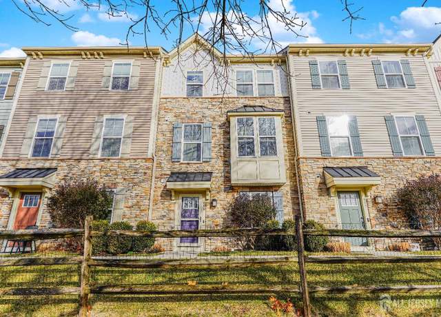 Property at 606 Bayside Ct, South Amboy, NJ 08879, 3 beds, 3 baths