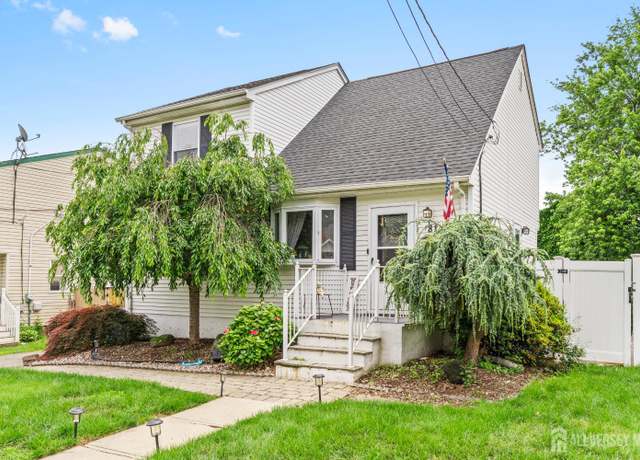 Property at 81 Lockwood Ave, Woodbridge Proper, NJ 07095, 4 beds, 2 baths