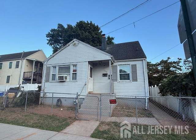 Property at 158 Lee Ave, New Brunswick, NJ 08901