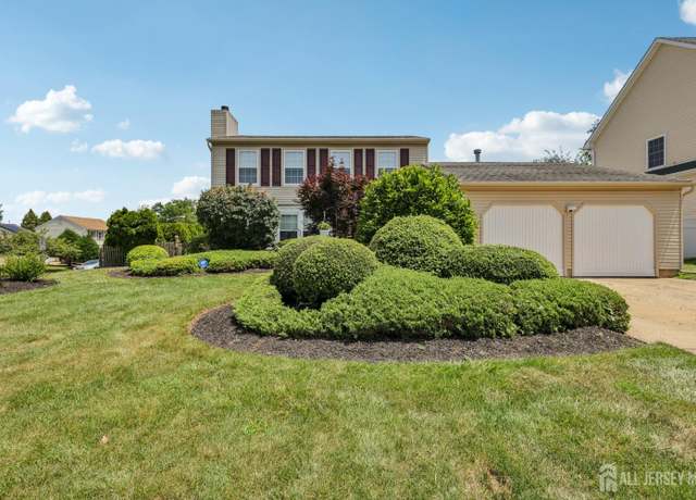 Property at 6 E Wintergreen Ave, Edison, NJ 08820, 4 beds, 2.5 baths