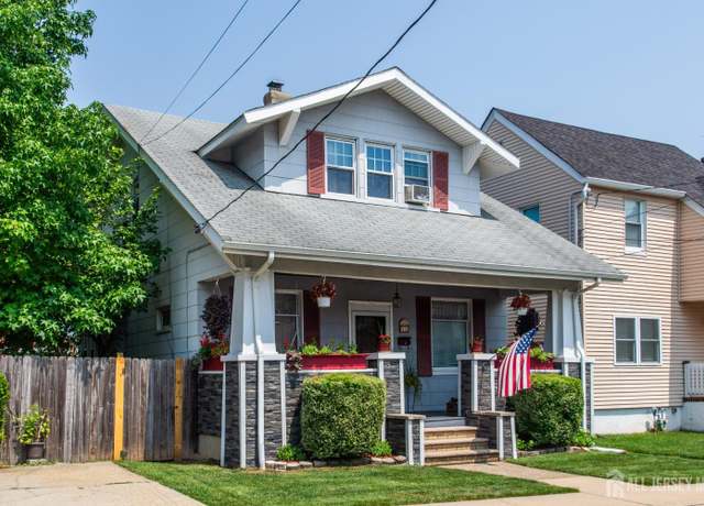 Property at 11 Summit Ave, Fords, NJ 08863, 3 beds, 1.5 baths