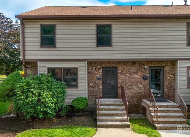 Property at 85 Highview Dr, Woodbridge Proper, NJ 07095, 3 beds, 2.5 baths
