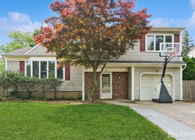 Property at 13 Edgemount Rd, Edison, NJ 08817, 4 beds, 2 baths