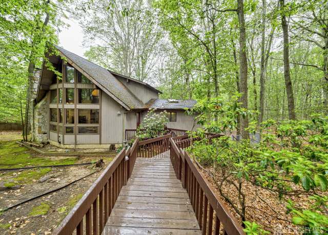 Property at 151 Sand Hills Rd, Monmouth Junction, NJ 08852, 4 beds, 3 baths