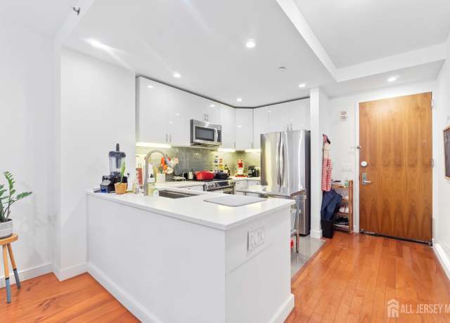 Property at 1 Shore Ln #619, Jersey City, NJ 07302, 4 beds, 4 baths