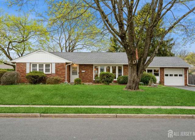 Property at 1117 Hazelwood Ave, Middlesex, NJ 08846, 3 beds, 1 bath
