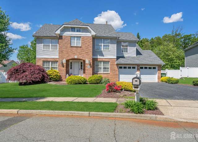 Property at 125 Bissett St, Sayreville, NJ 08872, 4 beds, 2.5 baths