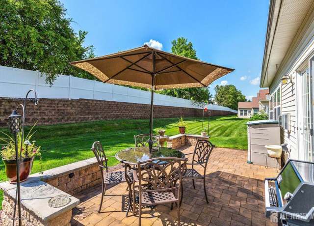 Property at 157 Valencia Dr, Monroe, NJ 08831, 3 beds, 3 baths