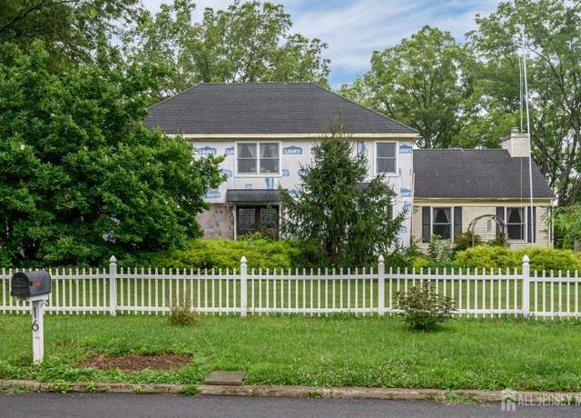 Property at 16 Pinewood Ln, Washington Twp, NJ 07882, 5 beds, 3 baths