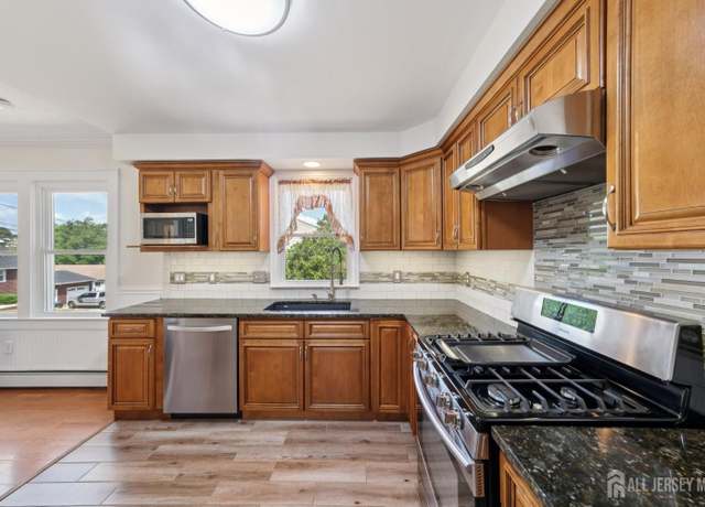 Property at 3 Ford St, South River, NJ 08882, 2 beds, 1 bath