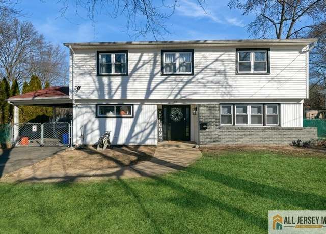 Property at 108 Southwood Dr, Old Bridge, NJ 08857, 3 beds, 1.5 baths