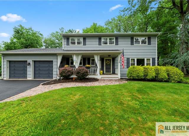 Property at 14 Devon Rd, Edison, NJ 08820, 4 beds, 2.5 baths