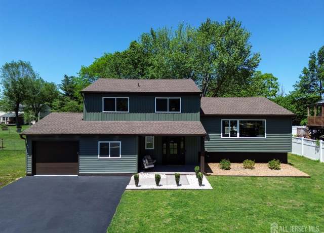 Property at 6 Kory Dr, South Brunswick, NJ 08824, 4 beds, 3.5 baths