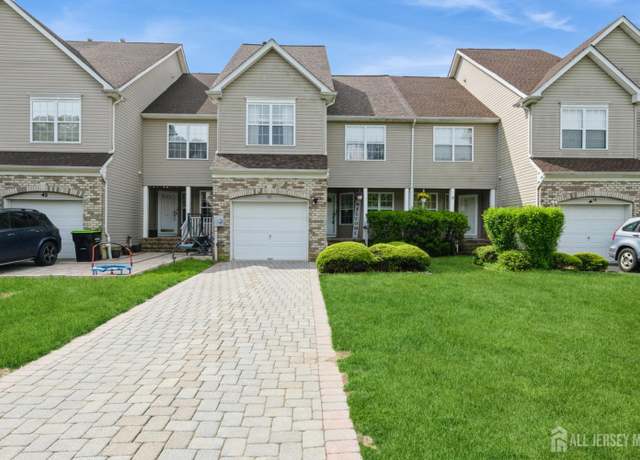 Property at 40 Dickerson Ln, Old Bridge, NJ 08857, 3 beds, 2.5 baths