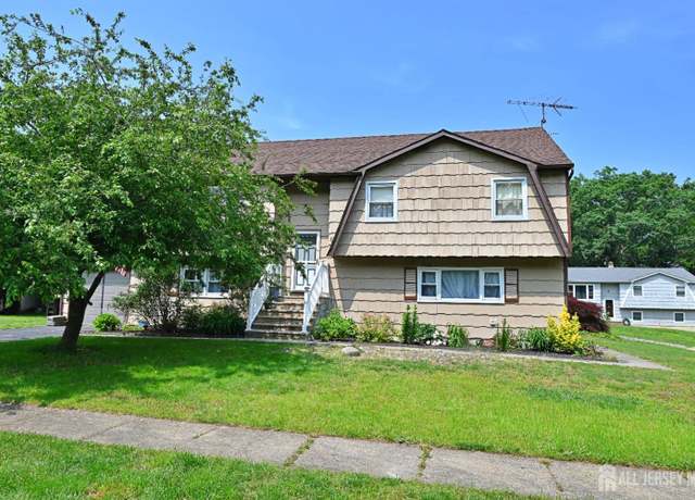 Property at 8 Michelle Ave, Old Bridge, NJ 08879, 4 beds, 3 baths