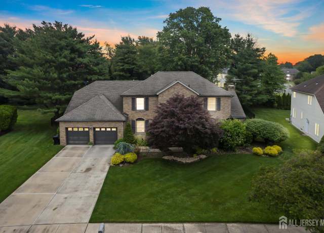 Property at 17 Melanie Mnr, East Brunswick, NJ 08816, 5 beds, 3 baths