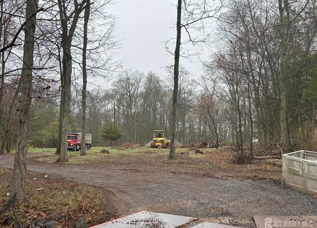 Property at 201 Wilson Rd, Franklin, NJ 08873, 4 beds, 3.5 baths