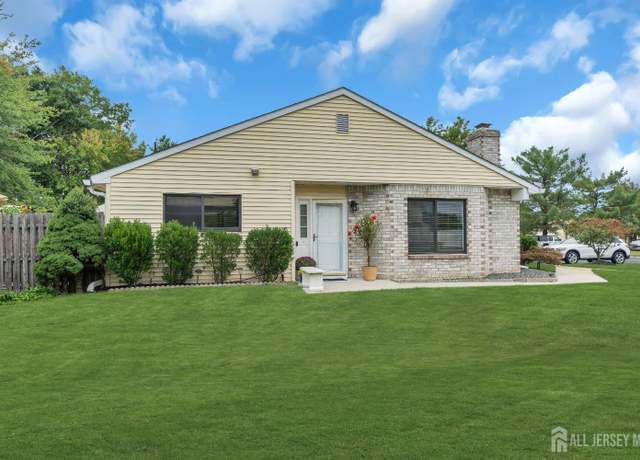 Property at 45 Victory Ct, Old Bridge, NJ 08857, 2 beds, 2 baths