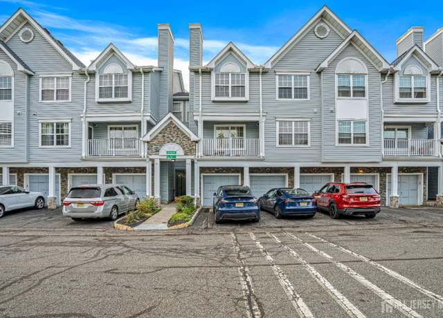Property at 199 Prestwick Way, Edison, NJ 08820, 3 beds, 2.5 baths